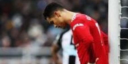 هل يرحل كريستيانو رونالدو عن مانشستر يونايتد في سوق الانتقالات الصيفية 2022؟