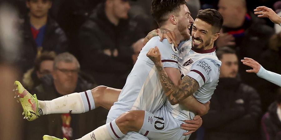 West Ham cling on in New Year's thriller at Crystal Palace