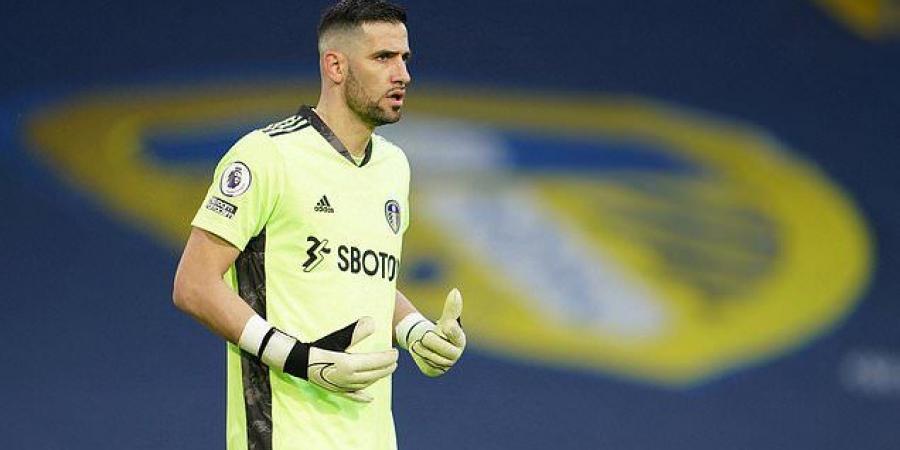 Leeds axe goalkeeper Kiko Casilla with one year left on his deal, as they look to add forwards Che Adams and Julian Quinones to their squad before Premier League kick-off 