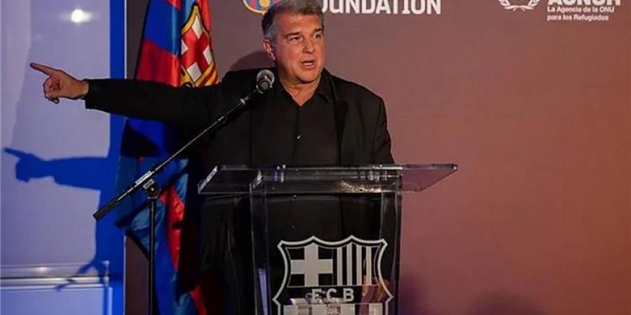 موندو: برشلونة يدرس فسخ عقد مهاجمه "المنبوذ" في كتيبة تشافي