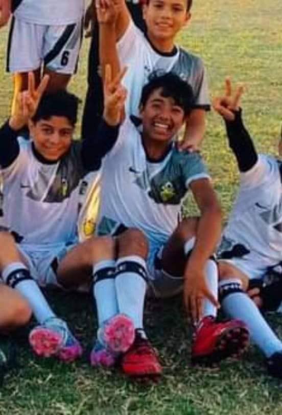 قد تكون صورة ‏‏‏٣‏ أشخاص‏ و‏نشاطات في أماكن مفتوحة‏‏