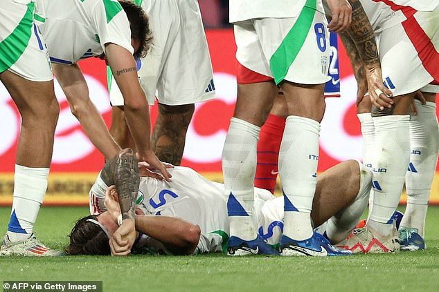 Arsenal defender Riccardo Calafiori suffered an injury scare on international duty with Italy