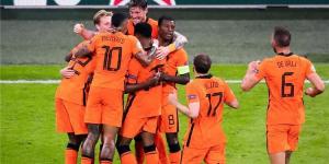 تشكيل هولندا أمام النمسا في يورو 2020.. فينالدوم أساسيًا وديباي في الهجوم