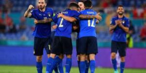 إيطاليا تستهدف استضافة اليورو أو كأس العالم