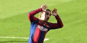 مفاجأة في عقد انتقال جريزمان من برشلونة إلى أتلتيكو مدريد