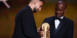 دوناروما يفوز بجائزة ليف ياشين لـ أفضل حارس في العالم