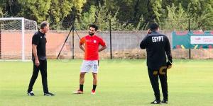 مران منتخب مصر - 24 لاعبا بقيادة محمد صلاح في غياب فتوح وأكرم توفيق
