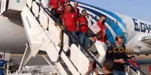 وصول منتخب مصر لمواجهة غينيا بيساو.. وملعب جاروا من الطائرة