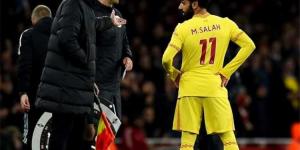 كلوب يُثير القلق حول إصابة جديدة لـ محمد صلاح بعد مباراة ليفربول وآرسنال