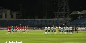 الأهلي يسعى للحفاظ على الصدارة أمام المصري في الدوري