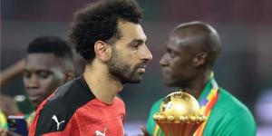 لاعب توتنهام السابق: رحيل محمد صلاح عن ليفربول غير مقبول