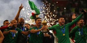 بغداد بونجاح يعد رئيس الجزائر بإنجاز تاريخي في كأس العالم 2022