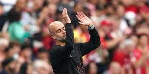 جوارديولا يوضح موقف لاعبي مانشستر سيتي من استلام الميداليات بعد الخسارة أمام ليفربول