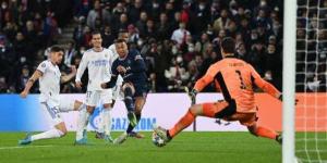 ريال مدريد يحارب باريس على صفقة مجانية مميزة
