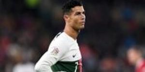 Ronaldo critics sent 'blush with shame' message