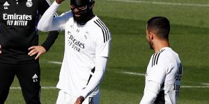 Why is Antonio Rudiger wearing a protective mask for El Clasico?