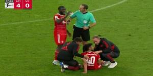 مزراوي يصاب ويطلب استبداله في مباراة بايرن ميونيخ ضد فرايبورغ