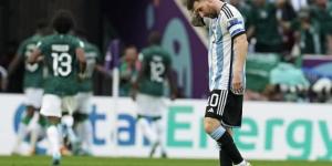 "حكم الراية ليس نجم المباراة".. كيف تداول رواد السوشيال ميديا فوز السعودية على الأرجنتين؟