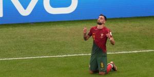 كرنفال في الجول - سر الرقم 8.. برونو فيرنانديز رجل مباراة البرتغال وأوروجواي