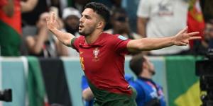 بطل ليلة البرتغال ضد سويسرا يتحدث عن دعم رونالدو