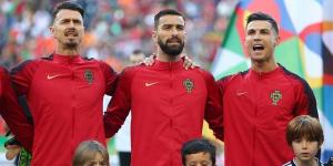 مدافع البرتغال: المنتخب يلعب كفريق جماعي أكثر بدون رونالدو