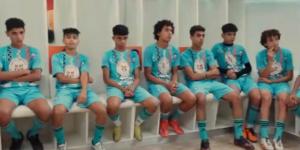 نصائح من ذهب داخل غرفة الملابس قبل مباراة فريق صالح سليم ومحمد لطيف "فيديو"
