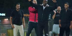 عبد الستار صبري يفوز في تحدي المدربين بتسديد الكرة على عبد الواحد السيد "فيديو"