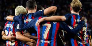 رافينيا وليفاندوفسكي يقودان هجوم برشلونة أمام ريال مدريد