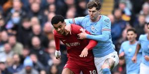 Man City-Liverpool pundit predictions: Jamie Carragher, Roy Keane, Chris Sutton and Ian Wright are split over this weekend's big Premier League showdown... so which side has more backing them?