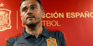مدرب إسبانيا: الأرجنتين والبرازيل المرشحان لحصد كأس العالم 2022