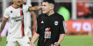 The new Freddy Adu! FOURTEEN-YEAR-OLD Mateo Apolonio makes history by making his professional debut in Argentina, breaking Sergio Aguero's twenty year record as youngest-ever player