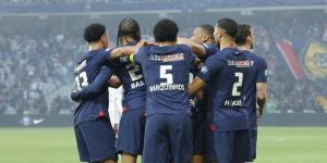 حكيمي يتوج رفقة باريس سان جيرمان بكأس فرنسا بعد الفوز على أولمبيك ليون (2-1)