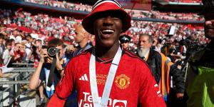 Young Man United fan left stunned as he bumps into Kobbie Mainoo's family on the Wembley stairs before midfielder stars in FA Cup final win