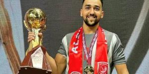يد الشارقة الإماراتي يضم اللاعب المصري عمر فولي