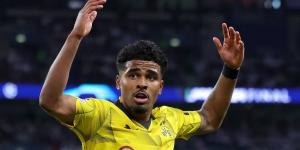 Aston Villa agree £37.5m fee with Chelsea to sign Ian Maatsen and are in talks to finalise a six-year contract with left-back