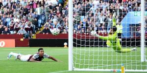 David Raya makes outrageous reaction save to deny Ollie Watkins with goal gaping from close range - as fans hail Arsenal star's acrobatic stop as 'world-class' and the 'save of the season'