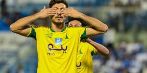 مدرب الخليج يعلن غياب محمد شريف عن موقعة الهلال