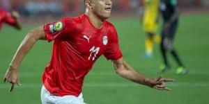 موقف مصطفى محمد من معسكر منتخب مصر في سبتمبر (خاص)
