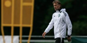 رينارد يترقب عودة رباعي المنتخب السعودي المصاب أمام التشيك