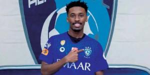الهلال يحصّن نجمه بعقد جديد