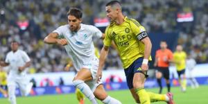 النصر يسحق الفتح ويعزز صدارته للدوري