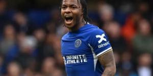 "محاولة سرقة بواسطة ملثمين".. اقتحام منزل رحيم ستيرلينج في وجود عائلته