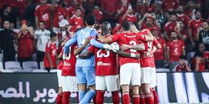 بن رمضان وإمام عاشور ضمن بدلاء الأهلي أمام شبيبة القبائل بدوري الأبطال