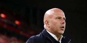 أرني سلوت: خسرنا بنتيجة كبيرة أمام آيندهوفن.. والمضي قدما هو الطريق الوحيد للتأهل