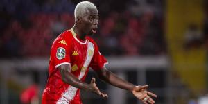 الوداد: "حالة عزيز كي مستقرة بعد إصابته على مستوى الرأس وسيظل تحت المراقبة الطبية لمدة 24 ساعة"