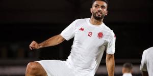 الهنوري يثير قلق الوداديين بعد ظهوره بالعُكّازات الطبية قبل مباراة المنتخب الرديف وجزر القمر