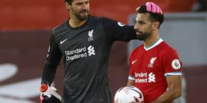 أليسون: صلاح أسطورة وأتمنى حل أزمته مع النادي