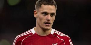 قميص رقم 10 يشعل الجدل من جديد.. بايرن ميونخ يهاجم ليفربول بسبب فيرتز