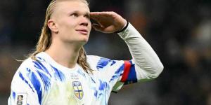 مغردًا بصدارة الهدافين.. هالاند يتفوق على رونالدو في الدوري الإنجليزي