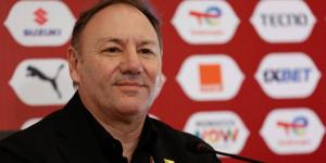 مدرب جزر القمر: "مواجهة المغرب فرصة رائعة للتعريف بمنتخبنا وأود أن يشارك حكيمي في مباراة الغد"